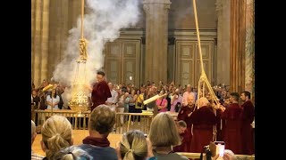 The Botafumeiro Incense Burner Swings at the Pilgrims Mass in St James Cathedral [upl. by Pompea]