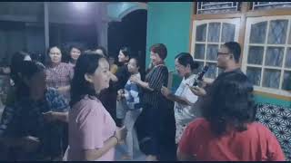 KARAOKE DOLENG DONADO Menghibur Ibu2 warga Kring Kenual cover [upl. by Aneez]