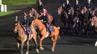 La charge de la Garde Républicaine sur lhippodrome ParisVincennes [upl. by Anaitsirhc]