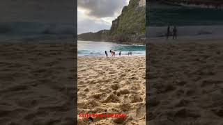 work and survive kelingking beach beach travel bali pulaudewata [upl. by Monaco]