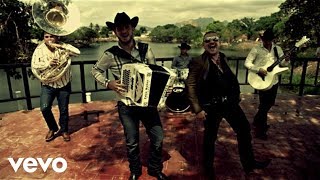 Calibre 50  Qué Tiene De Malo ft El Komander [upl. by Haceber222]