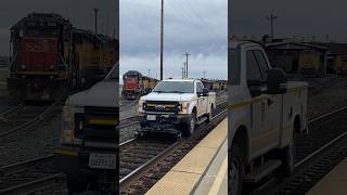 Hirail truck passes by as i was taking pictures of UP 1068 [upl. by Fidelio]