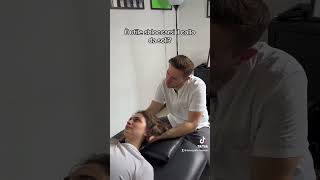 Trattamento osteopatico  sblocco della cervicale osteopatia osteopata cervicale thrust asmr [upl. by Odlaniger314]