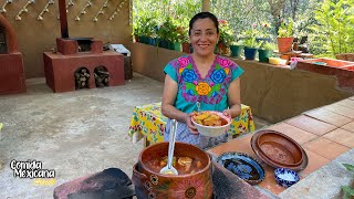 Receta Para Mamá MOLE DE OLLA Con Pollo Comida Mexicana Araceli [upl. by Eseenaj]