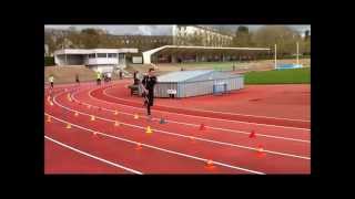 Athletisme BZH 614 400m Séance Foulée optimale en virage sur plots slow motion [upl. by Dowd]