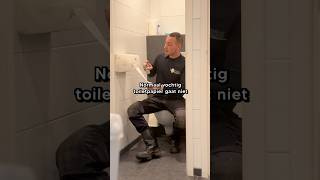 Wat als je toch vochtig toiletpapier wilt gebruiken rrs rioolreiniging toiletpapier toilet [upl. by Lazarus]