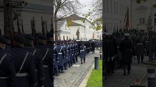 Preußens Gloria  Bundeswehr marschiert zum Schloss Bellevue 🦅🇩🇪wachbataillon marschmusik [upl. by Nnylassej]