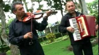 LOS BORDONES DEL PERU Tema MIX DE HUAYNOS [upl. by Ailido]