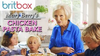 Mary Berrys Quick and Easy Chicken Pasta Bake  Mary Berrys Absolute Favourites [upl. by Xyla262]