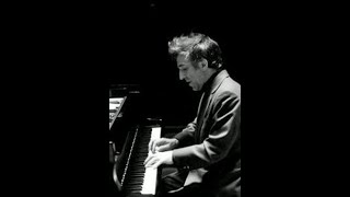 Vladimir Ashkenazy plays quotClair de lunequot of Debussy  LIVE [upl. by Sigvard]