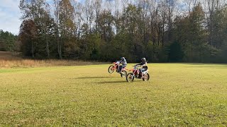 Honda CR250 vs Honda CRF450 [upl. by Luo]