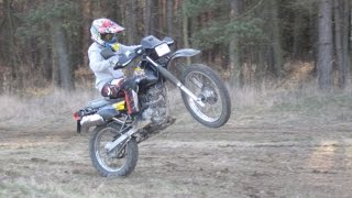 Enduro FreerideSuzuki DR 125 HillClimbWheelieFailsFunGoPro [upl. by Cavallaro]