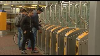 Eén inchecksysteem op station Dordrecht [upl. by Shelah567]