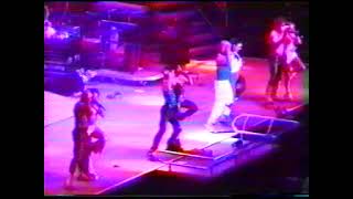 Spice Girls Live In Barcelona  Spiceworld Tour 1998  Do it [upl. by Devi824]