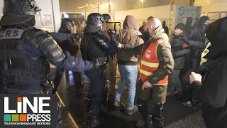 Blocage dun dépôt de bus de la RATP  VitrysurSeine 94  France 27 décembre 2019 [upl. by Blackburn]