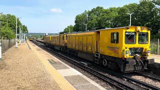 DR79265  DR79264  DR79274 6U04 Salisbury West End to Haywards Heath Up Siding  Salfords Surrey [upl. by Armahs]