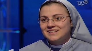 quotSul palcoscenico la conversione e la chiamataquot la testimonianza di suor Cristina [upl. by Rhianon995]