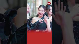 Taylor Swift “bắt tay” BLACKPINK tạo quotbom tấnquot [upl. by Boutis]