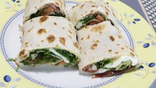 PIADINA CON CRUDO MOZZARELLA E RUCOLA  Ricetta Piadina Romagnola 5 [upl. by Livvyy]