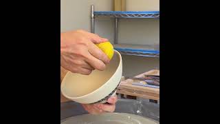 824 Trimchatteringsgraffito a bowl in slow motion [upl. by Tsuda526]