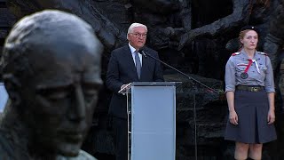 Steinmeier bittet um Vergebung 80 Jahre nach dem Warschauer Aufstand [upl. by Fonsie659]