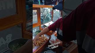 quotCakwequot jajanan favorit 😃 fypシ゚viral streetfood food kulineraddict kulinerhits jajanan [upl. by Brina]