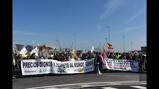 Protesta de ASAJA UPA y COAG en el Puerto de Santander 18marzo2024 [upl. by Alyled]