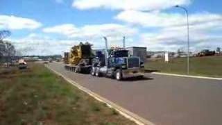 V8 Mack Super Liner  Heavy Haul D11R  Take Off [upl. by Nwotna]