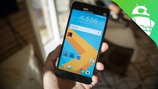 HTC U Ultra and U Play Hands On New Phablet Flagship [upl. by Abebi357]