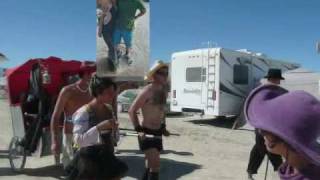 Burning Man  une semaine dans le désert en français [upl. by Sakram]