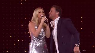 Tino Martin amp Emma Heesters – Voorbij Viva Las Vegas Live in de Ziggo Dome 2022 [upl. by Jacquetta]