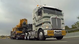 Membreys Kenworth K200 and Liebherr LTM 1350 on the Calder Highway [upl. by Leicam]