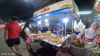 4K Walking to Chumphon local street food [upl. by Nivlad]