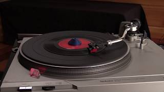 Technics SLD2 turntable demo [upl. by Nimzaj]