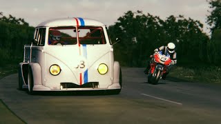 MotoGP Ducati Desmosedici vs VW T1 Transporter LM917K at Tandragee [upl. by Dazhehs444]