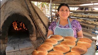 Haciendo Pan En Horno De Leña Para Esta Semana Santa  Juntos Podemos gt [upl. by Cloutman]