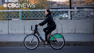 Ontario government plans to remove downtown Toronto bike lanes [upl. by Ainevuol]