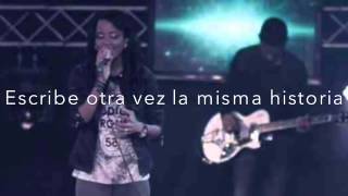 Yamilka Lléname letra Incomparable Live DVD [upl. by Aneehsor613]