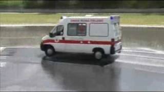 Corsi Guida Sicura Ambulanze MotorOasi [upl. by Ettelloc44]