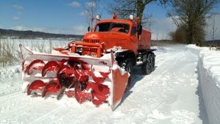 ZIL157 KE D470 Schneefräse im Wintereinsatz 2013 Insel Rügen ЗИЛ157 Шнекоротор Д470 snow blower [upl. by Luap]