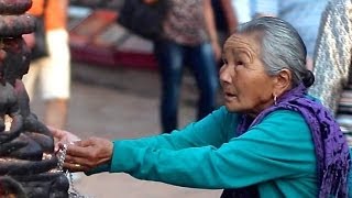 BOUDHAs golden eyes • an Oxlaey SNAP from NEPAL • Prayers at the Buddhist stupa बौद्धनाथ [upl. by Annairt]