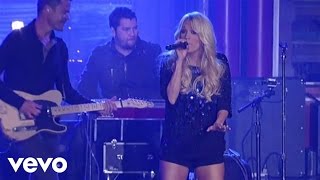 Carrie Underwood  Cupids Got A Shotgun Live on Letterman [upl. by Dnalyk]