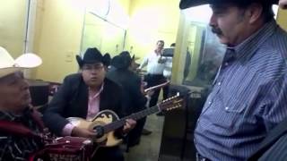 Sr Catarino leos tocando la acordeon y cantando fara fara [upl. by Annelak480]