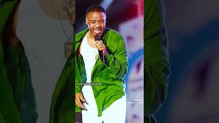 Alikiba akiwatunuku mashabiki na live performance ya mahaba [upl. by Vitia150]