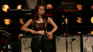 HAIM  Alana banter  LIVE  Fox Theater  Pomona CA  4 11 18 [upl. by Seitz]