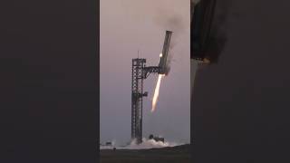 HISTORIQUE  Latterrissage du booster de spacex [upl. by Notsa]