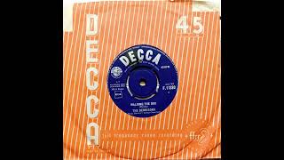 The Dennisons  Walking The Dog 1964 Decca F11880 aside Vinyl rip [upl. by Akeem189]