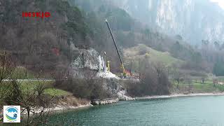 Frana lago di Ledro lavori di ripristino della SStatale [upl. by Bergquist]