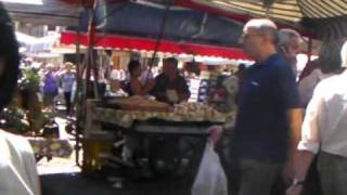 Markt in Catania Obstmarkt Sizilien Italien [upl. by Ssilem]