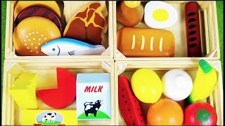 playing kitchen 木製のままごとおもちゃで、お料理するよ｜おもちゃの動画 [upl. by Acsicnarf]